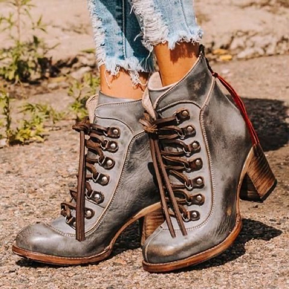 Freebird Stylish Gray Leather Ankle Boots - Picture 1 of 10